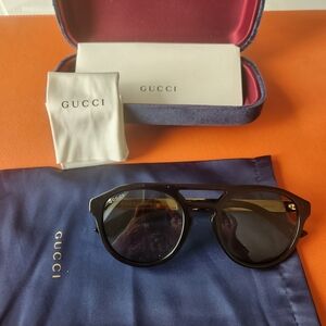 Gucci Black Sunglasses CC0689S